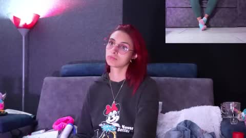 Snapshot of agatacollinsss chatting on 10/17/25, 02:15 Agata Collinss online show from 10/17/25, 02:15