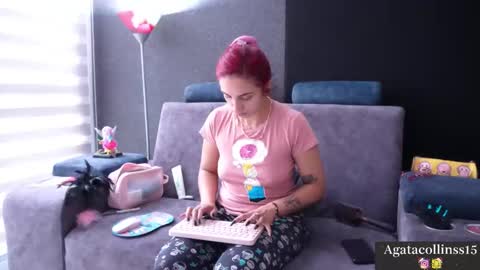 Snapshot of agatacollinsss chatting on 12/02/25, 08:15 Agata Collinss online show from 12/02/25, 08:15