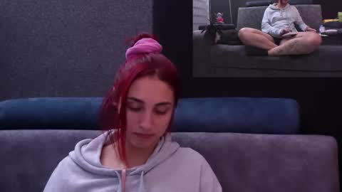 Snapshot of agatacollinsss chatting on 12/04/25, 07:06 Agata Collinss online show from 12/04/25, 07:06