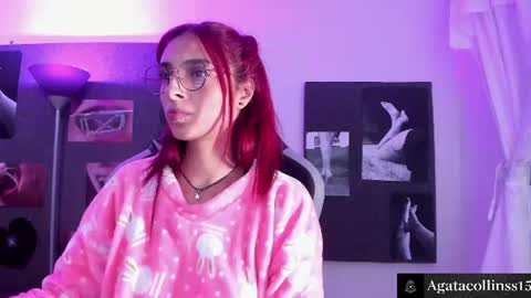 Snapshot of agatacollinsss chatting on 06/15/26, 05:09 Agata Collinss online show from 06/15/26, 05:09