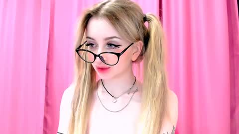 Arina online show from 01/26/25, 04:20