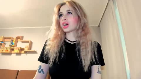 Snapshot of agatahowak chatting on 06/04/26, 03:40 Arina online show from 06/04/26, 03:40