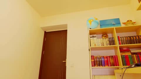 Agatha online show from 03/25/26, 06:08