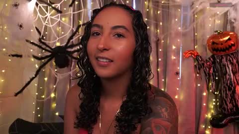 Val   inst  agatha clls online show from 10/16/25, 07:04