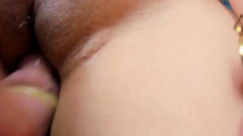 agatha_leon_ online show from 11/20/25, 08:52