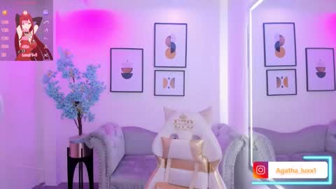 Snapshot of agatha_luxx chatting on 09/13/25, 12:38 Agatha  online show from 09/13/25, 12:38