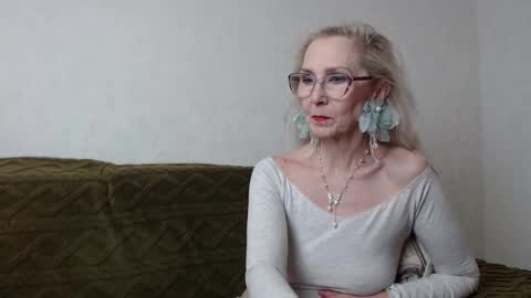 Snapshot of agatha_moore_ chatting on 02/03/25, 01:19 Agatha online show from 02/03/25, 01:19