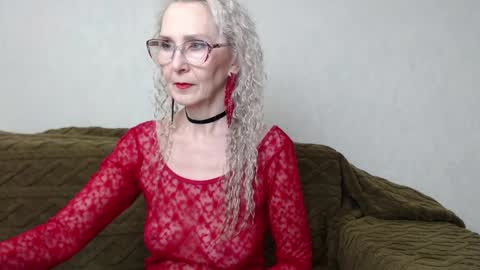 Snapshot of agatha_moore_ chatting on 02/05/25, 12:27 Agatha online show from 02/05/25, 12:27