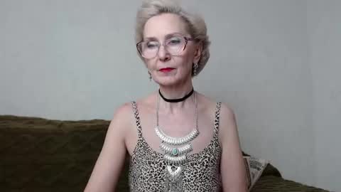 Snapshot of agatha_moore_ chatting on 02/08/25, 02:27 Agatha online show from 02/08/25, 02:27