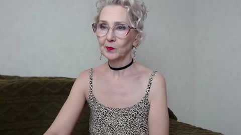 Snapshot of agatha_moore_ chatting on 02/11/25, 01:09 Agatha online show from 02/11/25, 01:09