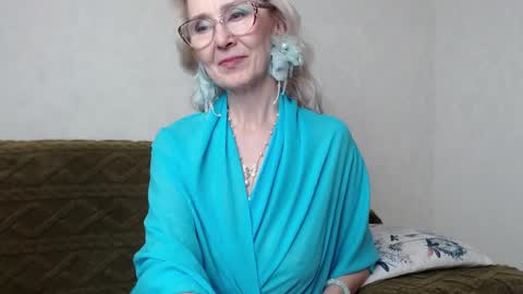 Snapshot of agatha_moore_ chatting on 02/16/25, 08:33 Agatha online show from 02/16/25, 08:33