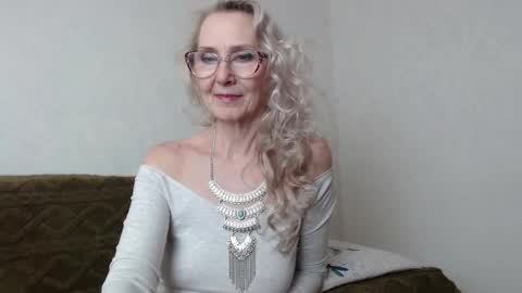 Snapshot of agatha_moore_ chatting on 02/24/25, 04:26 Agatha online show from 02/24/25, 04:26