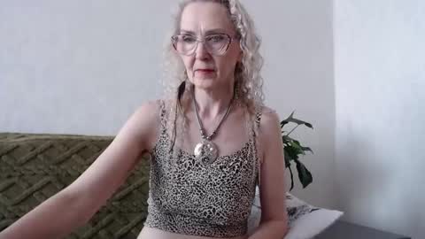 Snapshot of agatha_moore_ chatting on 03/06/25, 03:35 Agatha online show from 03/06/25, 03:35