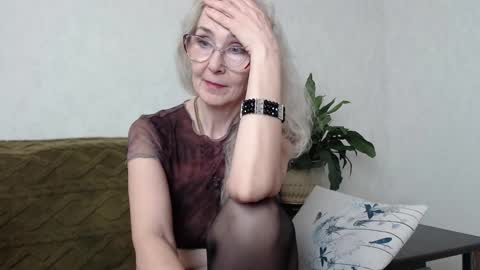 Snapshot of agatha_moore_ chatting on 03/07/25, 04:44 Agatha online show from 03/07/25, 04:44