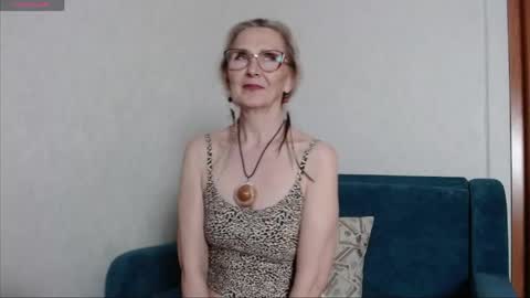 Snapshot of agatha_moore_ chatting on 05/20/26, 04:02 Agatha online show from 05/20/26, 04:02