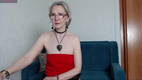 Snapshot of agatha_moore_ chatting on 05/24/26, 12:43 Agatha online show from 05/24/26, 12:43