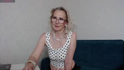 Snapshot of agatha_moore_ chatting on 05/29/26, 04:16 Agatha online show from 05/29/26, 04:16