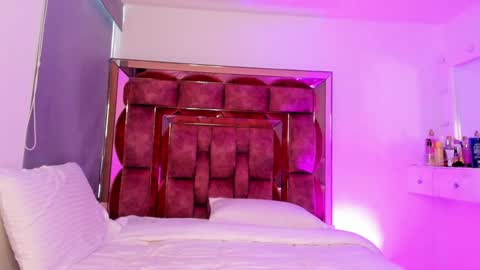 Agatha online show from 01/21/25, 05:41