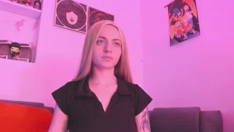 Camila     2 online show from 01/30/25, 03:00