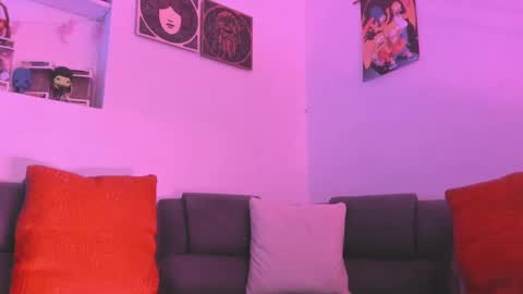 Camila     2 online show from 02/12/25, 11:41