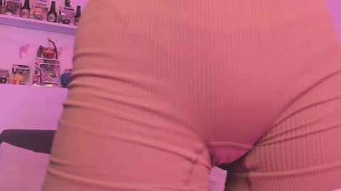 Camila     2 online show from 03/01/25, 09:37