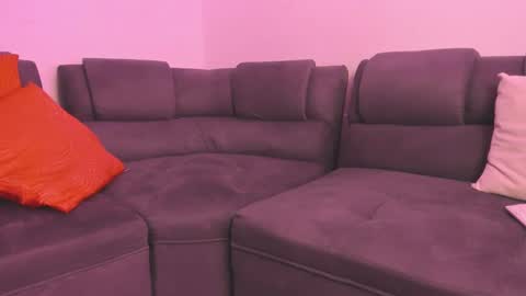 Camila     2 online show from 03/08/25, 01:50