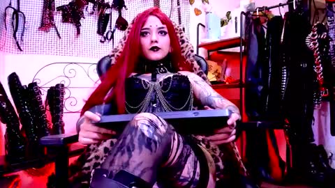 Agatha Fox online show from 11/04/25, 07:13