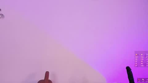 Maggie   online show from 11/11/25, 10:43