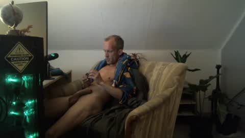 Snapshot of agin17 chatting on 06/12/26, 05:50 agin17 online show from 06/12/26, 05:50