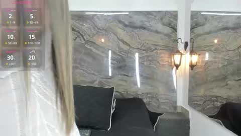 agnes_02 online show from 12/20/25, 02:57