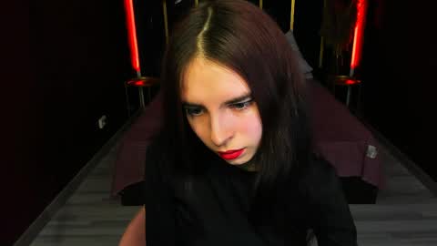 Agnes online show from 04/01/26, 10:49