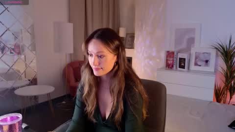 Agnes online show from 02/26/26, 09:03