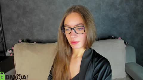 agnes wells online show from 11/11/25, 09:20