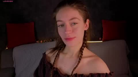 Snapshot of agnes_wells chatting on 05/11/26, 03:01 agnes wells online show from 05/11/26, 03:01