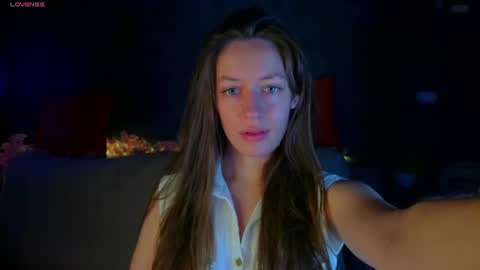 Snapshot of agnes_wells chatting on 07/13/26, 01:08 agnes wells online show from 07/13/26, 01:08