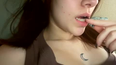 Agnes online show from 11/03/25, 10:05