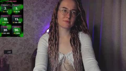 Agnes online show from 04/27/26, 10:30