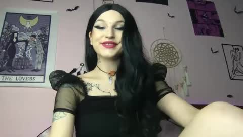 Moon online show from 01/10/25, 05:34