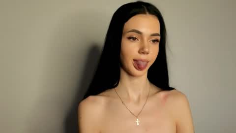 agness_leas online show from 03/18/26, 05:05
