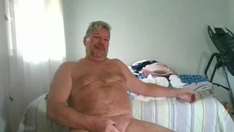 Snapshot of agr8hornetode chatting on 11/04/25, 03:00 Great Horny Toad online show from 11/04/25, 03:00