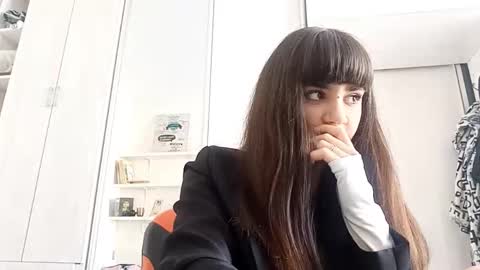 Karen online show from 02/04/26, 10:21