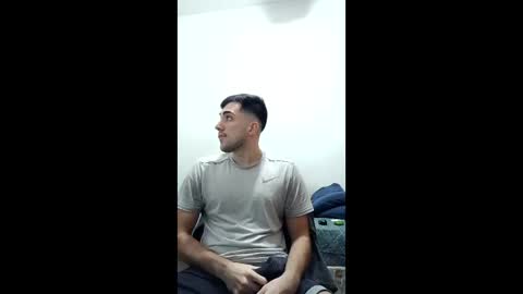 agustinnrod online show from 06/05/26, 04:02