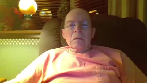 aguynrkfrd online show from 12/21/24, 10:28