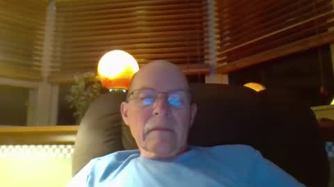 aguynrkfrd online show from 10/03/25, 09:50