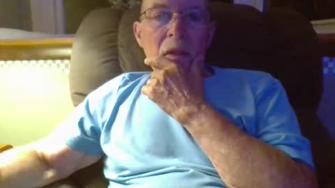 aguynrkfrd online show from 07/16/26, 09:04