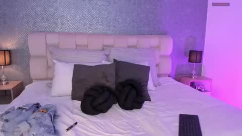 Ahmara  online show from 02/22/25, 11:35