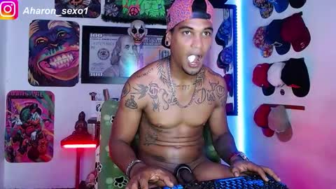 Snapshot of aharon_sexo1 chatting on 01/07/25, 08:45 Aharon  Zamora online show from 01/07/25, 08:45