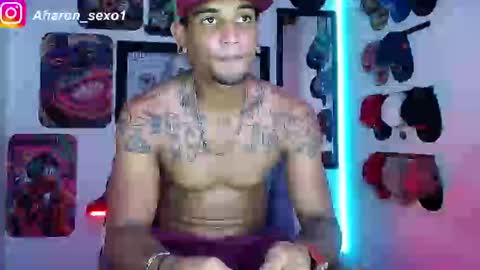 Snapshot of aharon_sexo1 chatting on 01/08/25, 04:23 Aharon  Zamora online show from 01/08/25, 04:23