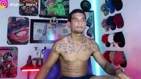 Snapshot of aharon_sexo1 chatting on 01/09/25, 06:17 Aharon  Zamora online show from 01/09/25, 06:17