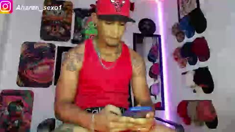 Snapshot of aharon_sexo1 chatting on 01/12/25, 04:52 Aharon  Zamora online show from 01/12/25, 04:52